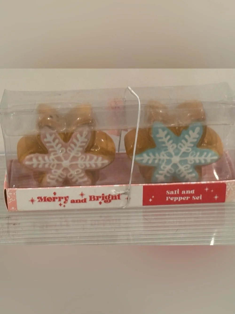 NEW Merry and Bright Holiday Star Cookie Salt & Pepper Shakers Set